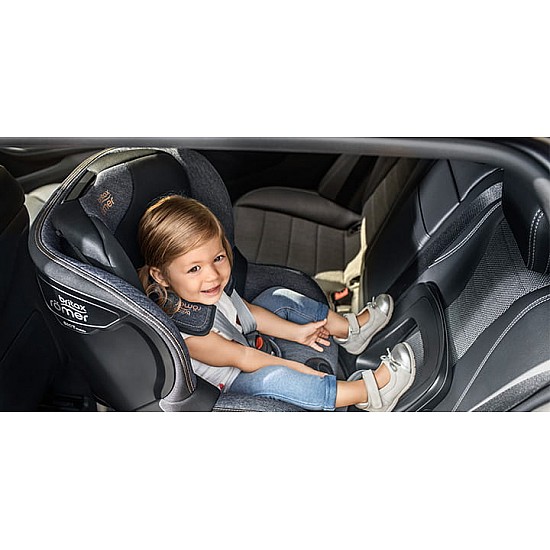 Britax Römer DUALFIX iSENSE i-Size 0-18 kg Autokrēsls + Isofix Bāze Britax Römer DUALFIX iSENSE i-Size 0-18 kg Autokrēsls + Isofix Bāze